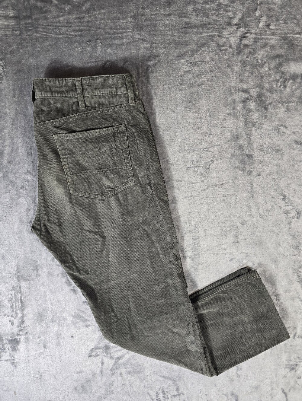 Eddie Bauer Straight Fit Corduroy Pants Size 38x32 Fits 39x32 Grayish Green